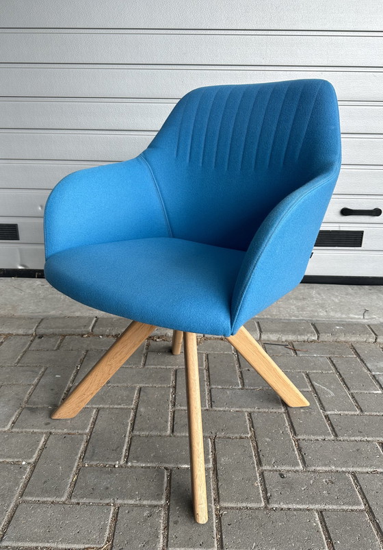 Image 1 of Arco Ease design chair