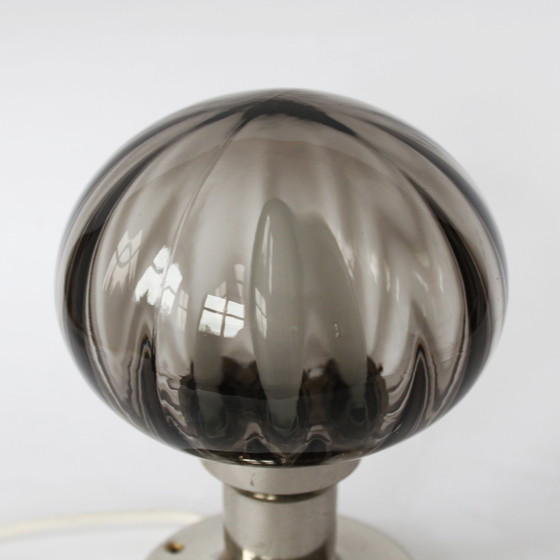 Image 1 of Lampe en verre fumé vintage