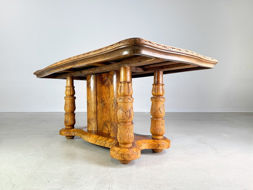 Italian late baroque rococo dining table Mobili Cantù walnut 1920