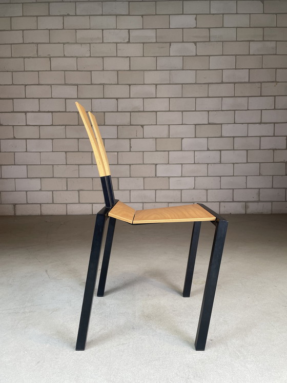 Image 1 of KFF Memphis design chair