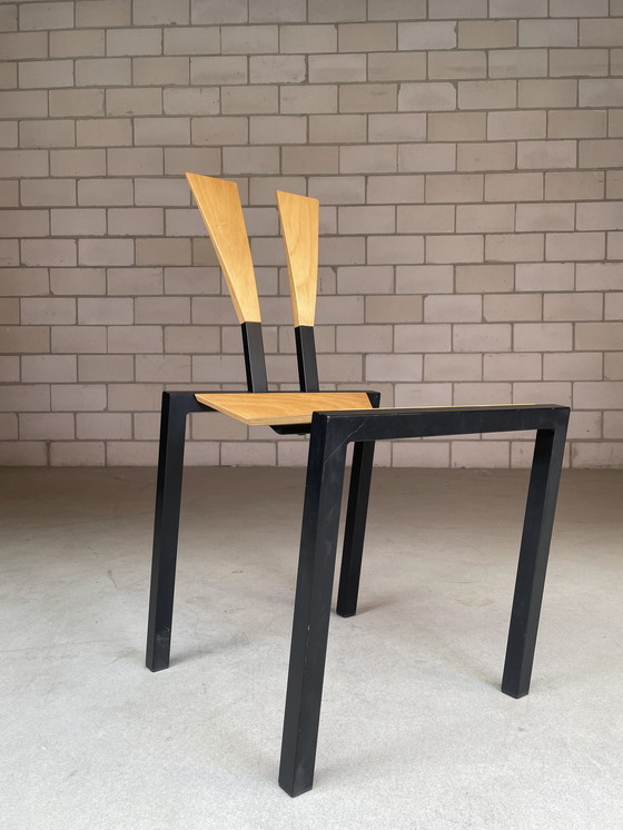 Image 1 of KFF Memphis design chair