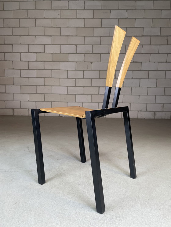 Image 1 of KFF Memphis design chair