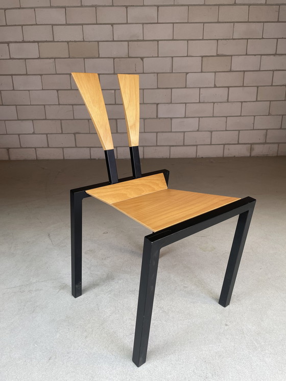 Image 1 of KFF Memphis design chair