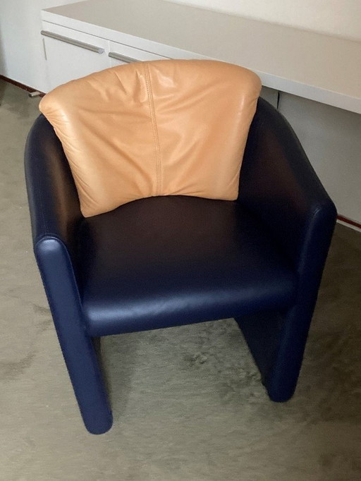 Leolux Chair (Blue With Beige Leather)