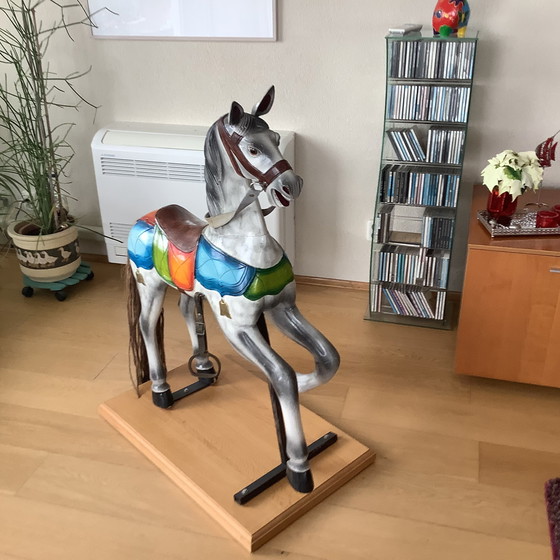 Image 1 of Cheval de carrousel vintage