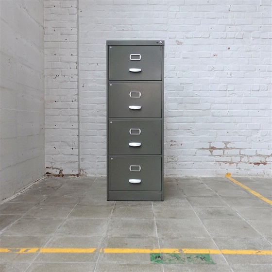 Image 1 of Commode industrielle vintage