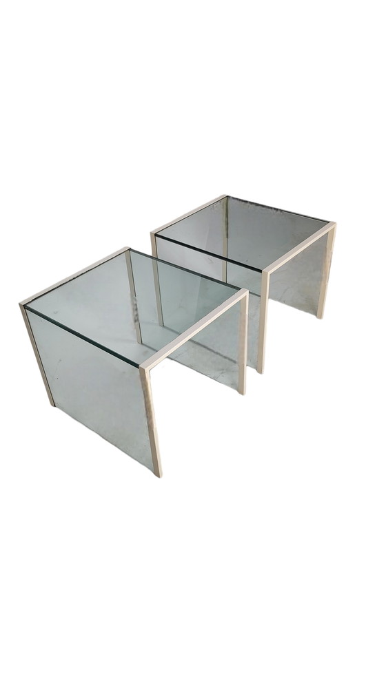 Image 1 of Tables d'appoint post-modernes en verre 1980 (2)