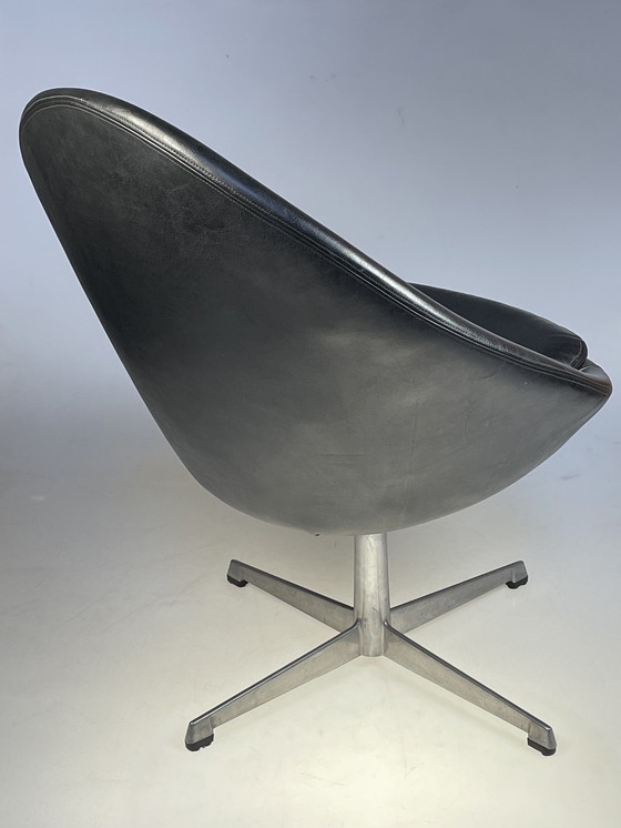 Image 1 of Pastoe Armchair, Little Egg Chair, Swivel Chair 1960'S