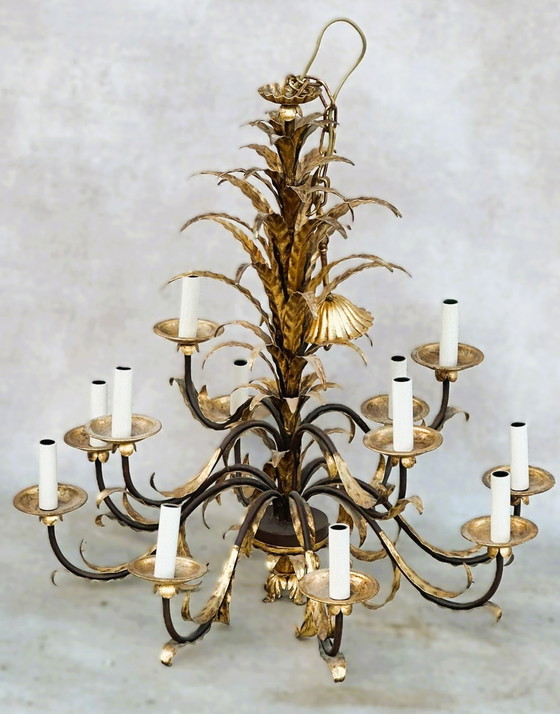 Image 1 of Lampadario vintage con foglie dorate