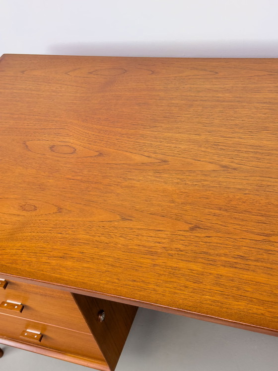 Image 1 of Teak Model 207 Desk By Arne Vodder For Sibast, 1960S