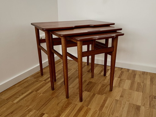 Kurt Østervig for Jason Møbler Danish nesting tables made of solid teak with oak legs