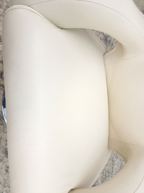 Image 1 of Fauteuil en cuir véritable Fauteuil pivotant Chair en couleur crème