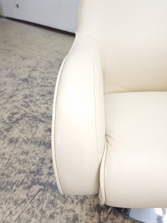 Image 1 of Fauteuil en cuir véritable Fauteuil pivotant Chair en couleur crème