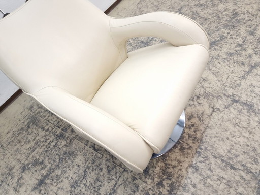 Real leather swivel armchair Chair in the color cream