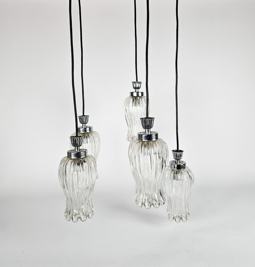 Vintage - Cascade - lampe suspendue en laiton avec 5 calices en verre - 60's