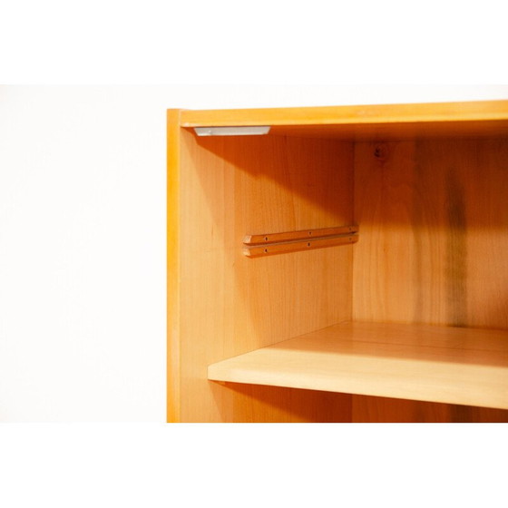 Image 1 of Cassettiera vintage in legno di frassino e olmo di Mojmír Požár per Up Závody, Cecoslovacchia 1960