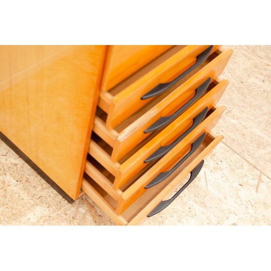 Image 1 of Cassettiera vintage in legno di frassino e olmo di Mojmír Požár per Up Závody, Cecoslovacchia 1960