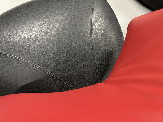 Image 1 of Fauteuil Leolux Pallone cuir rouge noir