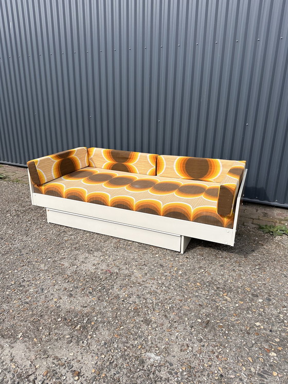 Image 1 of Lit de jour vintage space age