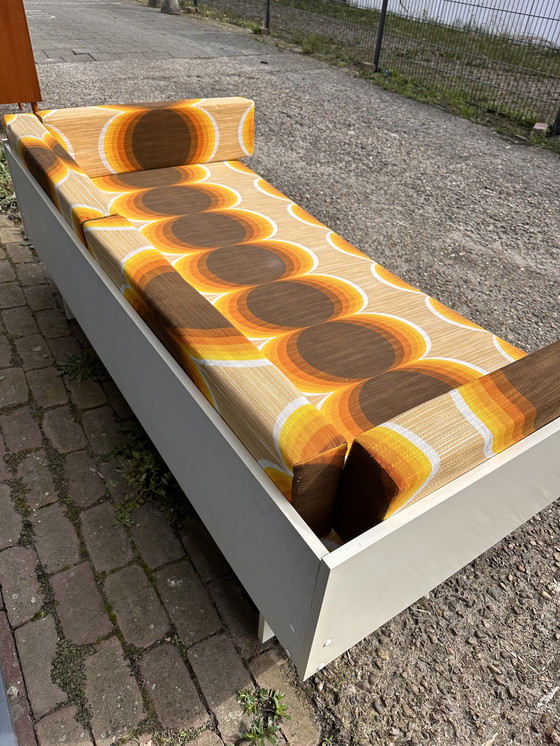 Image 1 of Lit de jour vintage space age