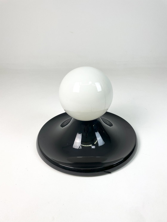 Image 1 of Table Lamp Flos Light Ball