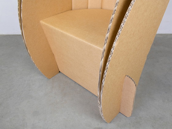 Image 1 of fauteuil design en carton