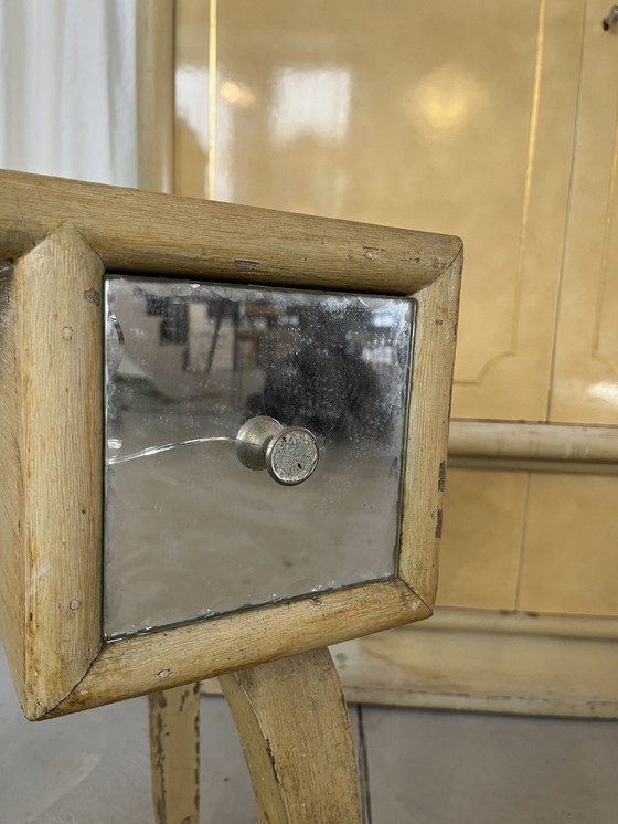 Image 1 of Conjunto de armario, tocador y mesita de noche Art Déco