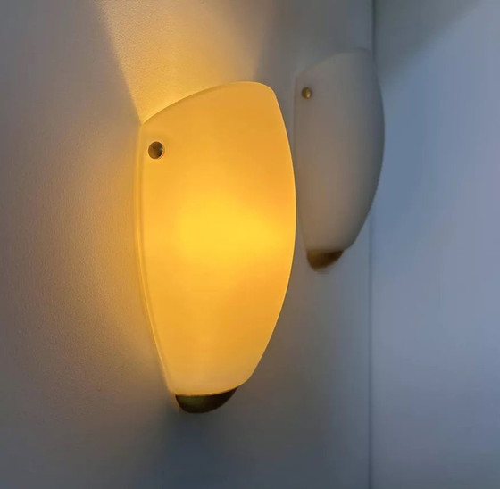 Image 1 of Lampada da parete vintage 2X, vetro opalino e ottone, Svezia 1970