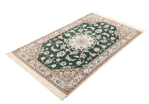 Elegant Persian Carpet Hand-knotted Nain 9 Lah- Size. 154 X 101 Cm -No.466226-01