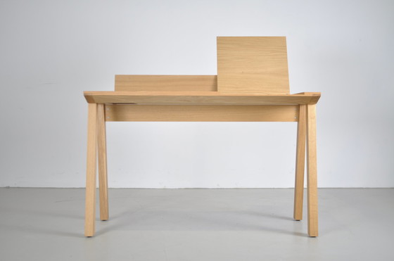 Image 1 of Bureau Ernest Punt par Borja Garcia Studio