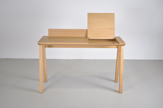 Image 1 of Bureau Ernest Punt par Borja Garcia Studio