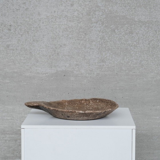 Image 1 of Cuenco de piedra antiguo, Nepal, 1920