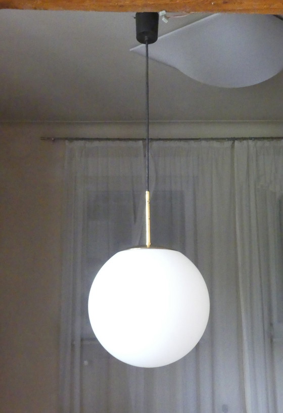 Image 1 of Ceiling lamp Limburg globe frosted glass