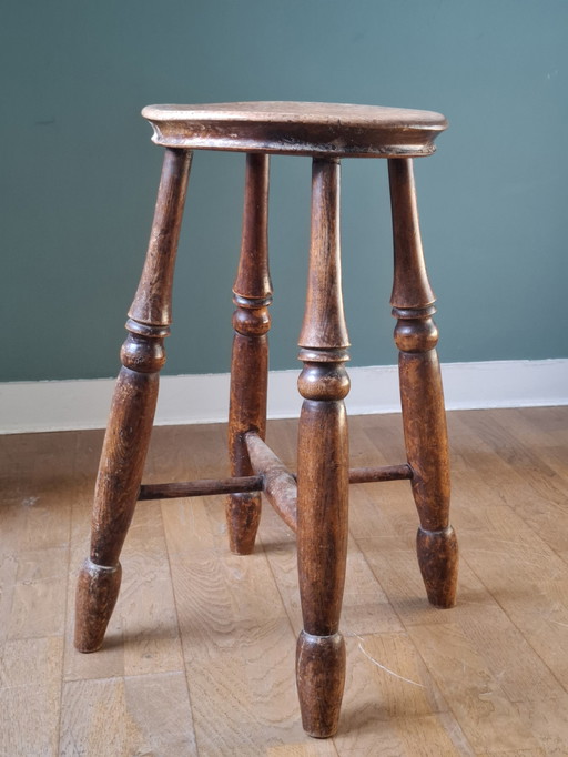 Windsor stool