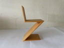 Vitra Miniatures Zig Zag Stoel by Gerrit Rietveld