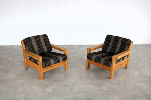 Swedish seating group | 2x armchair + coffee table