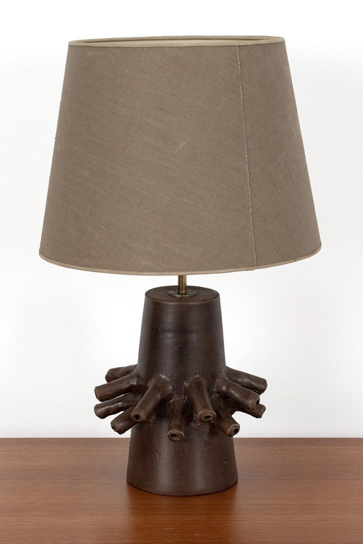 Ceramic table lamp