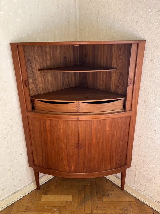 Vintage corner cabinet In teak / Danish Design / 1960 / Mid - Century