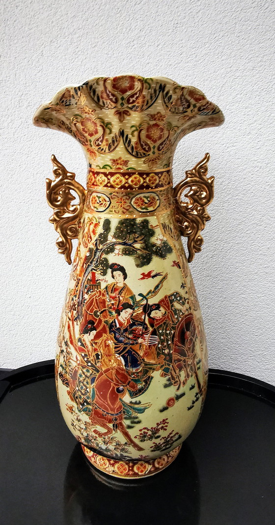 Image 1 of Satsuma Vase Japanese From Origin