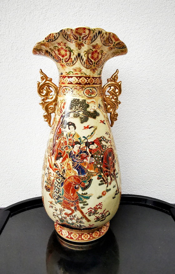 Image 1 of Satsuma Vase Japanese From Origin