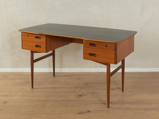 50S Free-Standing Musterring Desk