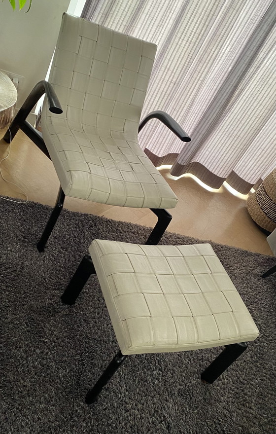 Image 1 of Fauteuil et pouf Minotti Pasmore en cuir pelleté blanc