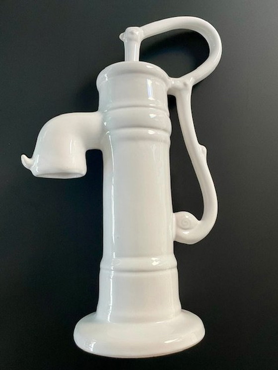 Image 1 of Statue Water Pump White Glazed Ceramic