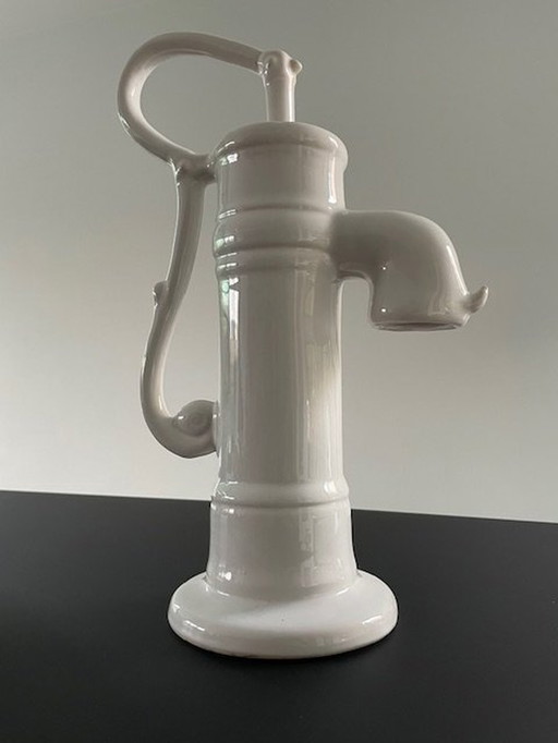 Statue Water Pump White Glazed Ceramic