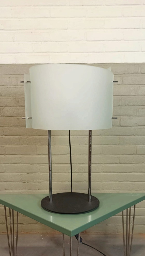 Image 1 of Lampada da tavolo dal design vintage italiano