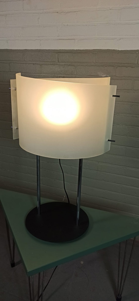 Image 1 of Lampada da tavolo dal design vintage italiano