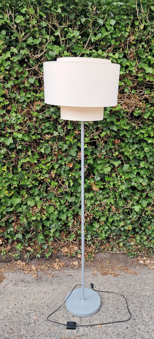 Design floor lamp 192 cm high