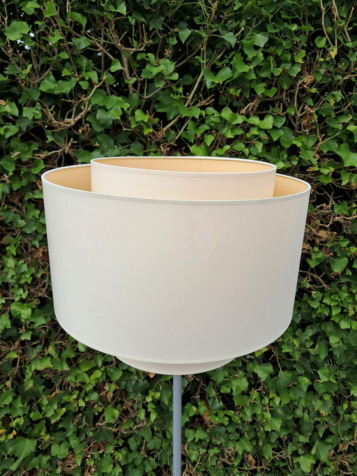 Design floor lamp 192 cm high