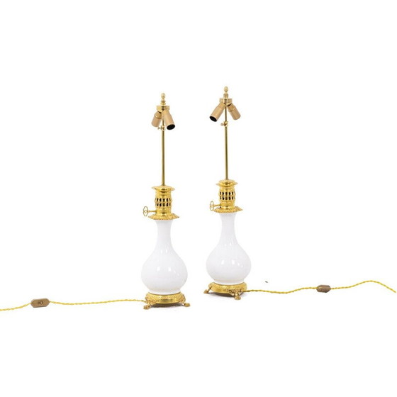 Image 1 of Pair of vintage lamps in white porcelain and bronze, France 1880
