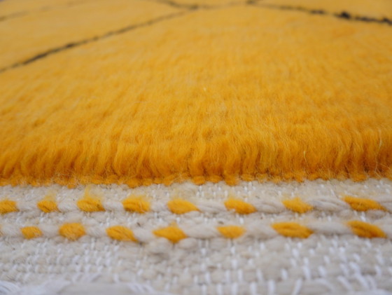 Image 1 of Berber Rug - 259 Cm X 154 Cm - Yellow And Black